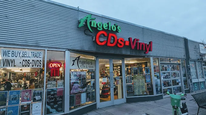 Angelo's CDs & Vinyl Storefront